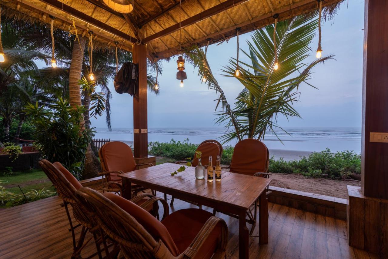 מנדרם Amadi Beach Front Resort מראה חיצוני תמונה